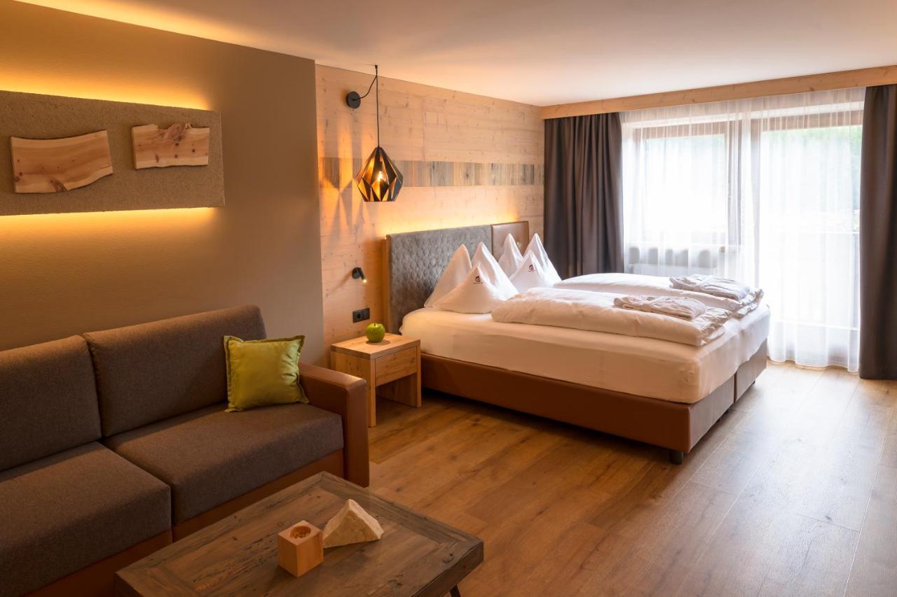 Hotel Erlebnisort Gassenhof à Ridanna Extérieur photo