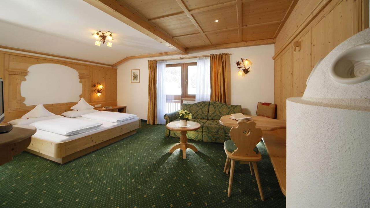 Hotel Erlebnisort Gassenhof à Ridanna Extérieur photo